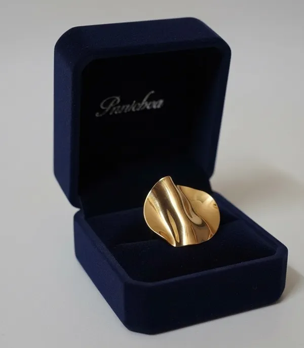 Gold_Eternal_Radiance_Ring_For_Women